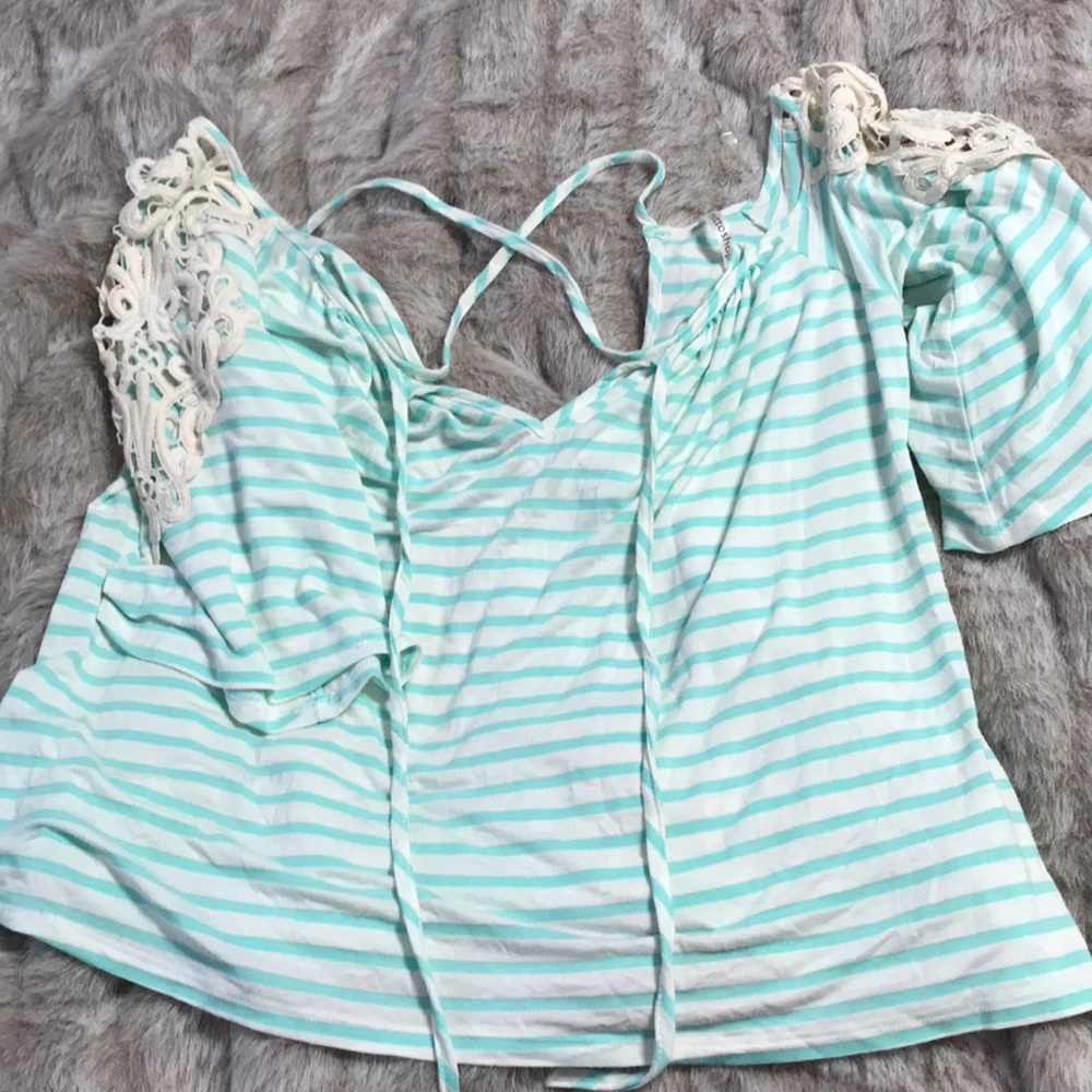 Mint and white top